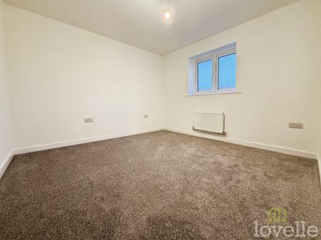 2 bedroom Semi-detached house to let in Eliot Drive, Gainsborough, DN21