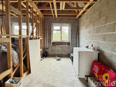 2 bedroom Detached bungalow for sale in Dolbydean, Kexby, DN21