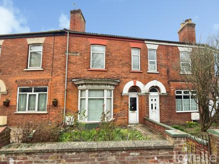 3 bedroom Terraced House for sale in Jubilee Crescent, Gainsborough, DN21