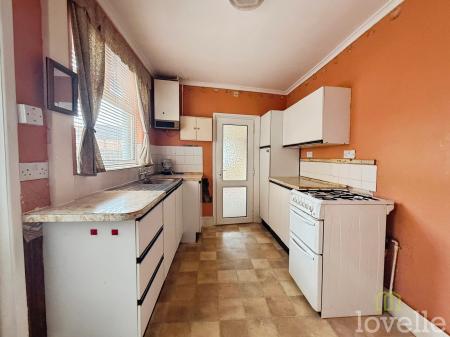 3 bedroom Terraced House for sale in Jubilee Crescent, Gainsborough, DN21