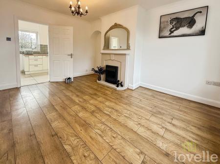 2 bedroom Semi-detached house for sale in Stockwith Road, Walkeringham, DN10