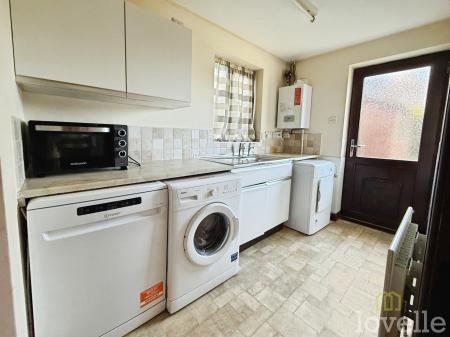 3 bedroom Detached house for sale in Meadow Rise, Lea, DN21