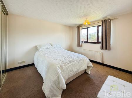 3 bedroom Detached house for sale in Meadow Rise, Lea, DN21