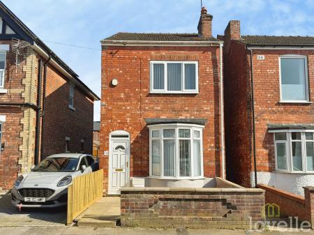 3 bedroom Detached house for sale in Burns Street, Gainsborough, DN21