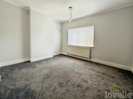 3 bedroom Detached house for sale in Burns Street, Gainsborough, DN21