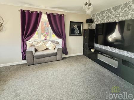 4 bedroom Detached house for sale in Foxby Mews, Gainsborough, DN21