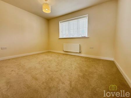 4 bedroom Detached house to let in Mary Ann Evans Way, Gainsborough, DN21