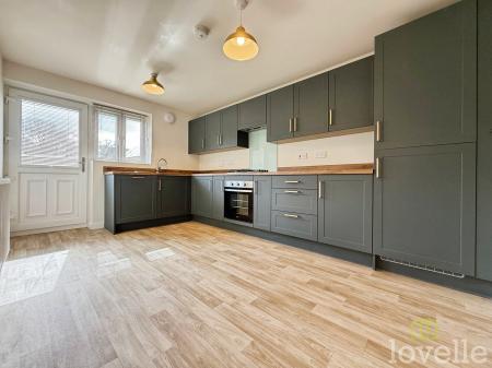 4 bedroom Detached house to let in Mary Ann Evans Way, Gainsborough, DN21