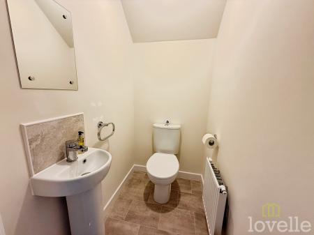 4 bedroom Detached house to let in Mary Ann Evans Way, Gainsborough, DN21