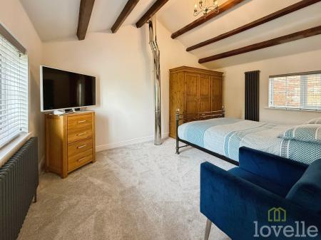 3 bedroom Semi-detached house for sale in High Street, Willingham by Stow, DN21