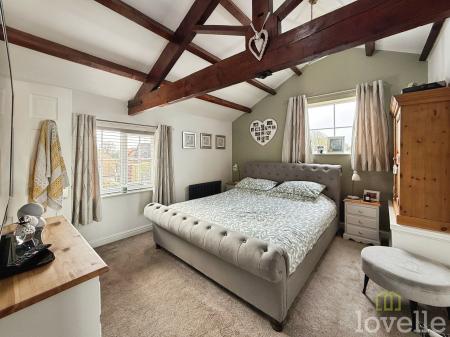 3 bedroom Semi-detached house for sale in High Street, Willingham by Stow, DN21