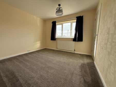 3 bedroom Terraced House to let in Heapham Crescent, Gainsborough, DN21