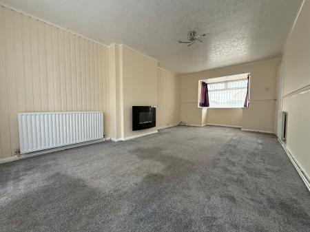 3 bedroom Terraced House to let in Heapham Crescent, Gainsborough, DN21