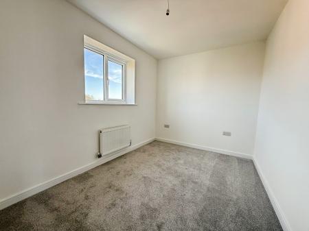 2 bedroom Semi-detached house to let in Eliot Drive, Gainsborough, DN21