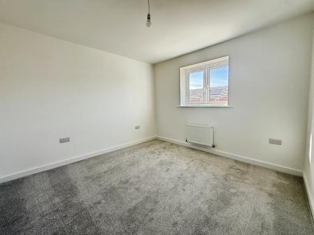 2 bedroom Semi-detached house to let in Eliot Drive, Gainsborough, DN21