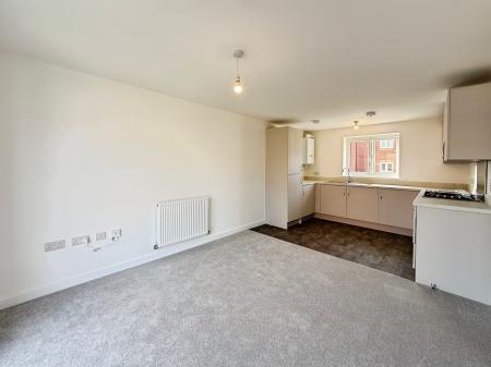 2 bedroom Semi-detached house to let in Eliot Drive, Gainsborough, DN21