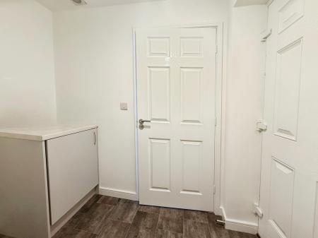 2 bedroom Semi-detached house to let in Eliot Drive, Gainsborough, DN21