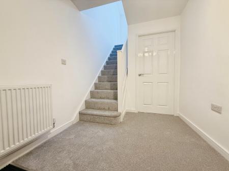 2 bedroom Semi-detached house to let in Eliot Drive, Gainsborough, DN21