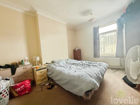 4 bedroom Terraced House for sale in Trinity Street, Gainsborough, DN21