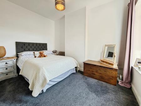 3 bedroom Detached house for sale in Grey Street, Gainsborough, DN21