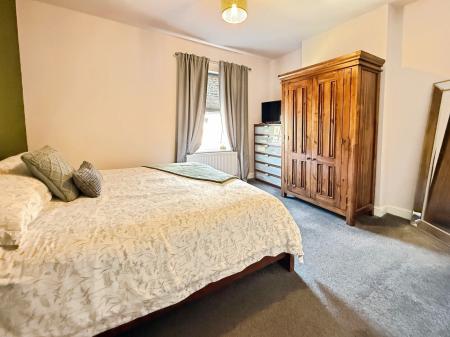 3 bedroom Detached house for sale in Grey Street, Gainsborough, DN21