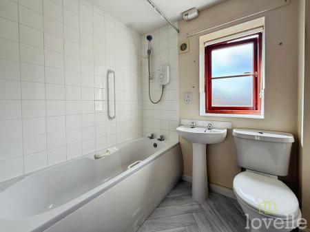 3 bedroom Semi-detached house for sale in Old Forge Close, Misterton, DN10