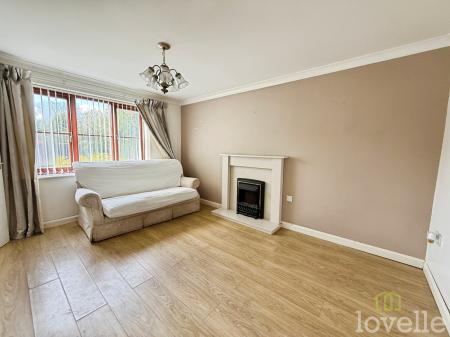 3 bedroom Semi-detached house for sale in Old Forge Close, Misterton, DN10