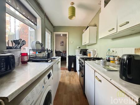2 bedroom Semi-detached house for sale in Gordon Street, Gainsborough, DN21