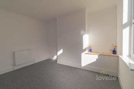 2 bedroom Terraced House to let in Beaufort Street, Gainsborough, DN21