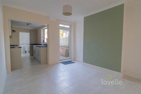 2 bedroom Terraced House to let in Beaufort Street, Gainsborough, DN21