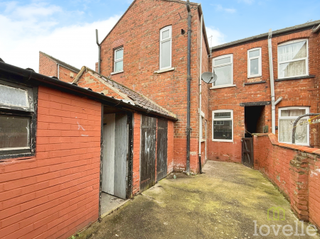 2 bedroom Terraced House to let in Pillared House Lane, Gainsborough, DN21