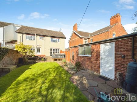4 bedroom Semi-detached house for sale in Crooked Billet Street, Morton, DN21