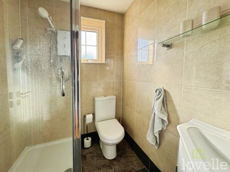 4 bedroom Semi-detached house for sale in Crooked Billet Street, Morton, DN21