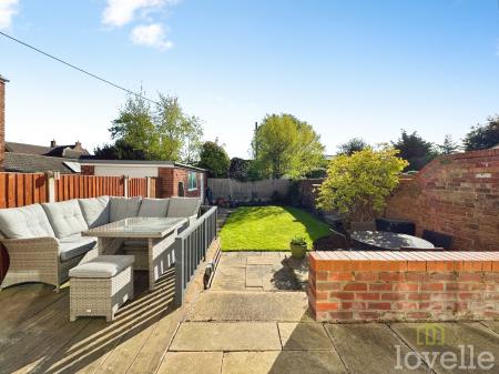 4 bedroom Semi-detached house for sale in Crooked Billet Street, Morton, DN21