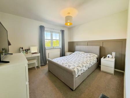 2 bedroom End of terrace house for sale in Swale Drive, Gainsborough, DN21