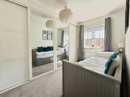 2 bedroom End of terrace house for sale in Swale Drive, Gainsborough, DN21