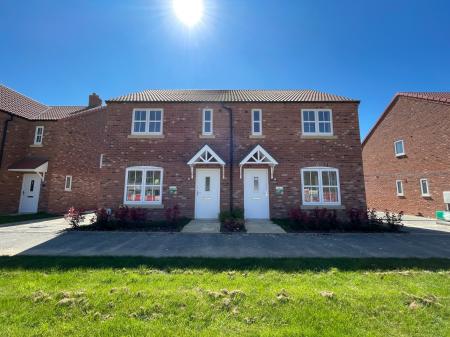 3 bedroom Semi-detached house for sale in Sweyn Lane, Gainsborough, DN21
