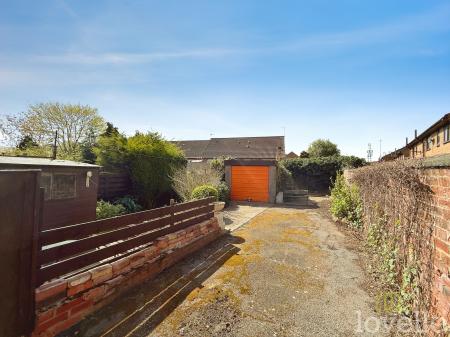 2 bedroom Terraced House for sale in Lea Road, Gainsborough, DN21