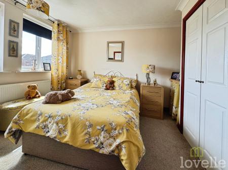 3 bedroom Detached house for sale in Enderby Crescent, Gainsborough, DN21