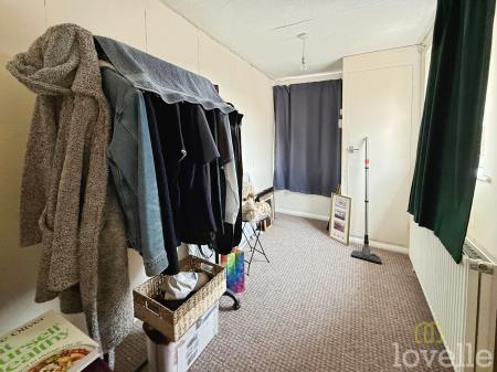 3 bedroom Terraced House for sale in Wellington Street, Gainsborough, DN21