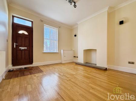 2 bedroom Semi-detached house to let in Albany Street, Gainsborough, DN21