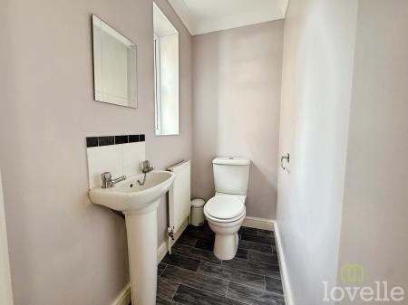 2 bedroom Semi-detached house for sale in Garsdale Close, Scunthorpe, DN16