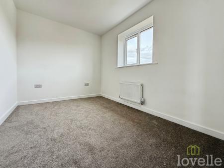 2 bedroom Semi-detached house to let in Eliot Drive, Gainsborough, DN21