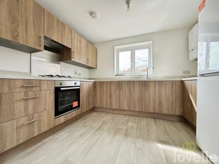 2 bedroom Semi-detached house to let in Eliot Drive, Gainsborough, DN21