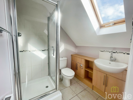 4 bedroom End of terrace house for sale in The Avenue, Gainsborough, DN21