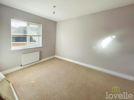 4 bedroom End of terrace house for sale in The Avenue, Gainsborough, DN21