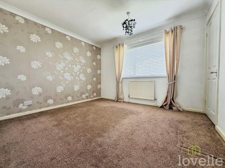 3 bedroom Terraced House to let in Heapham Crescent, Gainsborough, DN21