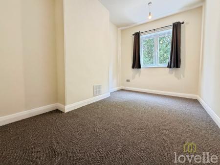 2 bedroom Terraced House to let in Lea Road, Gainsborough, DN21