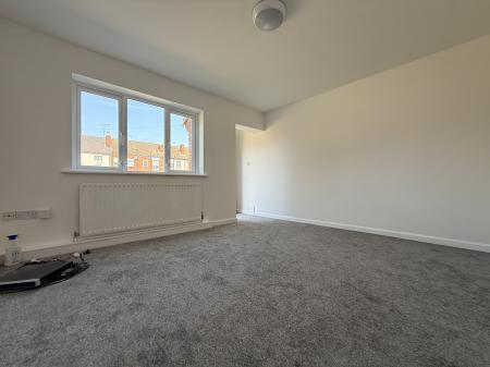 1 bedroom Flat to let in Lea Court, Gainsborough, DN21