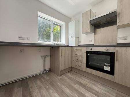1 bedroom Flat to let in Lea Court, Gainsborough, DN21